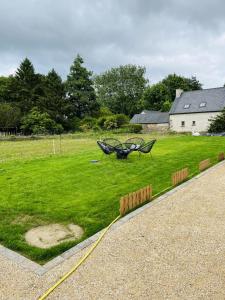 Maisons de vacances Ti An Ael - Maison a 4 kms de la mer et du bourg avec SPA : photos des chambres