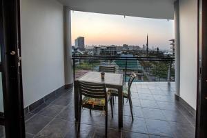 2 Sleeper Stylish Sanctuary