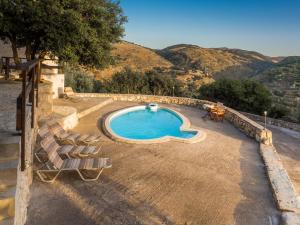 Stone Built Private villa Limeri with pool, BBQ & Shaded Patio