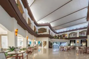 SANDY BEACH - 马尔马里