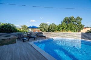 Apartment Mariuccia with Private Pool 