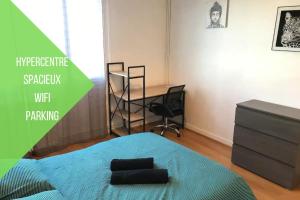 Le Voltaire -2 chambres- 70m2- HYPERCENTRE-Parking-WIFI FIBRE- Nouvelle literie