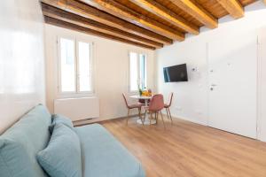 Palazzina Schiavoni by Sarlux