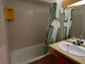 Duplex 6 Pers à Arêches-Beaufort : Piscine, Garage, Proche Ski, Animaux OK, Wifi - FR-1-342-255