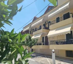 Studios Achileous 1 - Velika