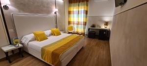 King Room with Balcony and Sea View