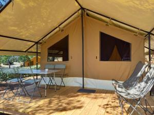 Campings Camping ONLYCAMP LES PINS : photos des chambres