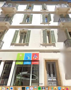 Appartements Residence Montaigne - Luxurious - 350m Palais - LRA Cannes : photos des chambres