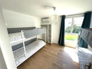 Maisons de vacances L'Artmonie - Climatise - Jardin - Centre-ville - Plage : photos des chambres