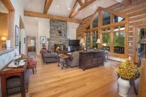 40 Goshawk home - إيجل