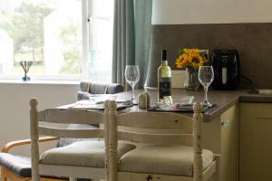 Finest Retreats - Golygfa or Castell - Castle Views