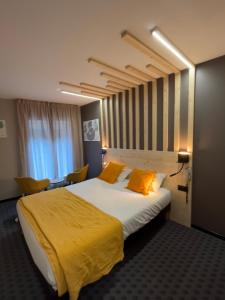 Superior Double or Twin Room with Balcony room in Hôtel Astérides Sacca