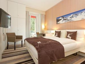Double or Twin Room with Balcony room in Hotel National