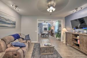 Spacious Fort Wayne Condo with Porch and Storage!