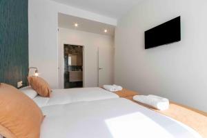 The Rentals Collection | Urbieta