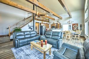 Hot Tub and Mtn View Cripple Creek Retreat!