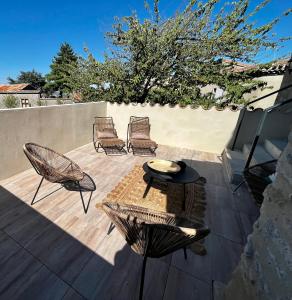 Appartements Le Donjon de Lily - Coeur de La Cite Medievale : photos des chambres