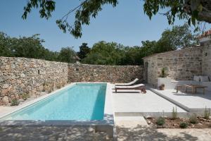 Vasantina Kamena Kućica