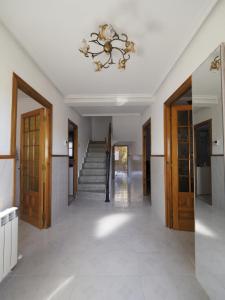 CASA PURI - ACOGEDORA CASA CON PARKING y PATIO INTERIOR