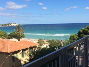 Mondello Luxury Apartment on the Beach