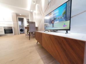 SALOU ,APARTAMENTO CON PISCINA y Wifi