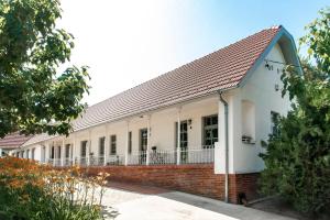 Berky Kúria - Stylish cottage in the Hills of Tolna for 16people