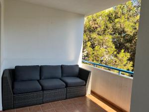 Apartamento con terraza, garaje y piscina a 350m playa