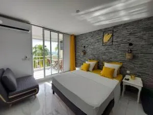 STUDIO Feuilles d'or - 塔腾