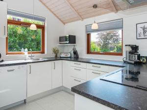 8 person holiday home in Ebeltoft-By Traum