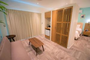 Bartolome Oceanfront Suites