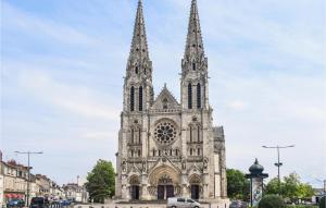 Maisons de vacances Stunning Home In Ardentes With Kitchen : photos des chambres