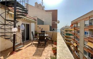 Stunning Apartment In Torrevieja