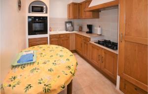 Pet Friendly Apartment In Nyons