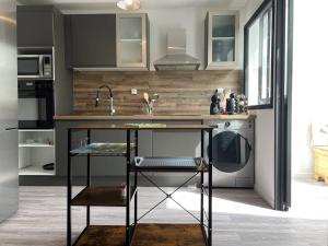 Duplex 3 pièces rénové avec loggia et garage, cœur de Briançon, proche télécabine, 4-6 couchages - FR-1-330C-130