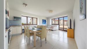 Lido Sarbinowo, Sun & Snow