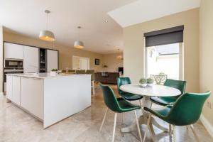 Luxury 4 bedroom Lodge Mount Juliet Estate Thomastown Kilkenny