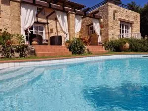 Rock House's Villa Melody - 普拉塔尼亚斯