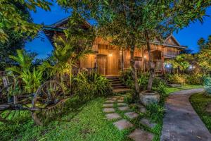 Phum Khmer Lodge - Village Cambodian Eco-Lodge