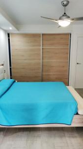 One bedroom appartement at Playa de la Americas 500 m away from the beach with shared pool enclosed garden and wifi