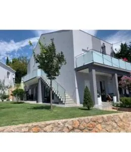 Apartmani Deluxe - Jasenice