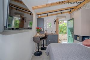 LCT City Design Apartment and Room