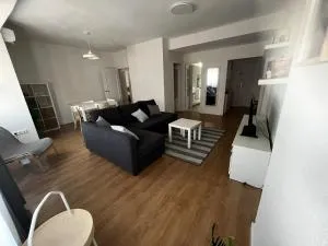 Estupendo apartamento en Estación-Centro, WIFI, Agua por Osmosis - Trapajugar Estupendo apartamento en Estación-Centro, WIFI, Agua por Osmosis - Trapajugar