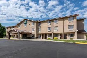Quality Inn & Suites Warren - Warren