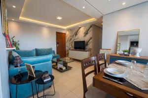 Ap. Alto padrão Costa Azul 200m da praia | ROTR304