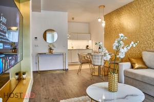 Azúr Apartment - hostAID