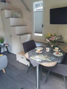 Tiny House am Elsbach in der bayerischen Rhön.