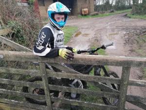 Beautiful Barn Conversion, 3 Bed, hot tub, sauna, gym, enclosed garden