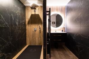 Love hotels L'ecrin des secrets : photos des chambres