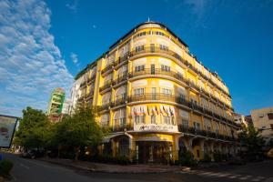 Le Grand Palais Boutique Hotel