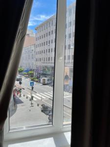 Studio Piata Amzei NR.1 (8 B)